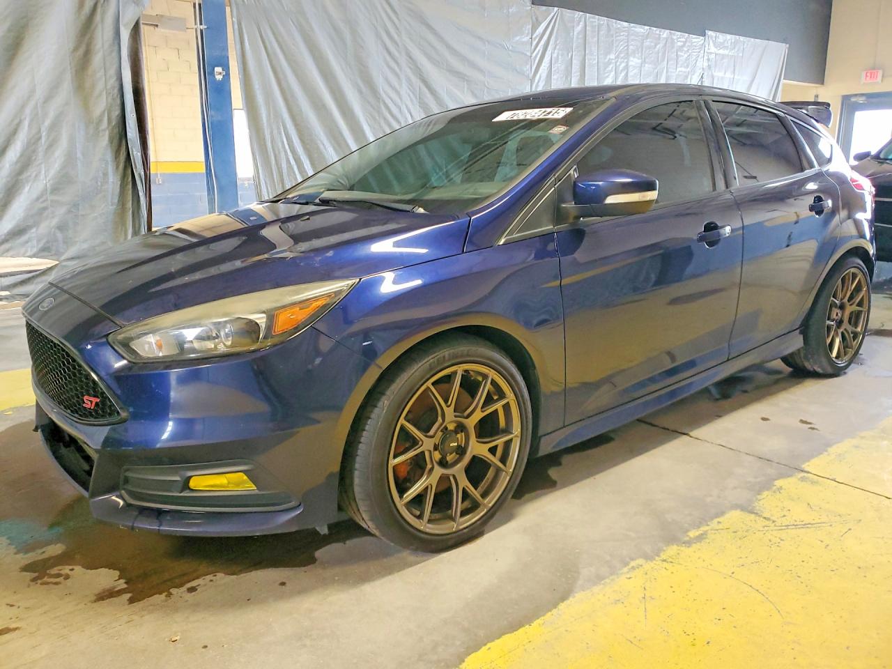 2016 FORD FOCUS