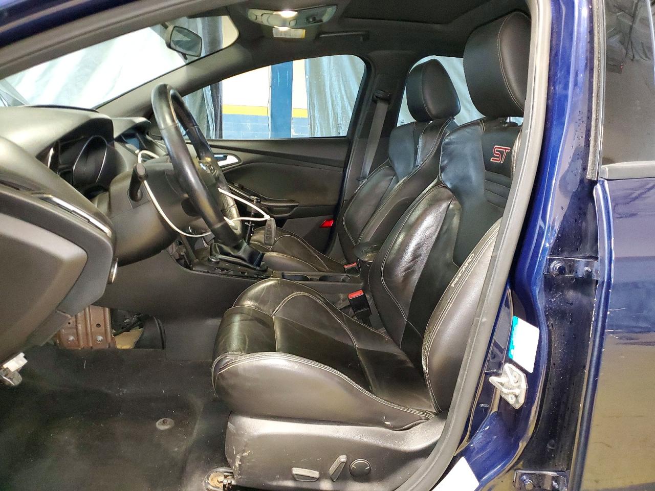 2016 FORD FOCUS