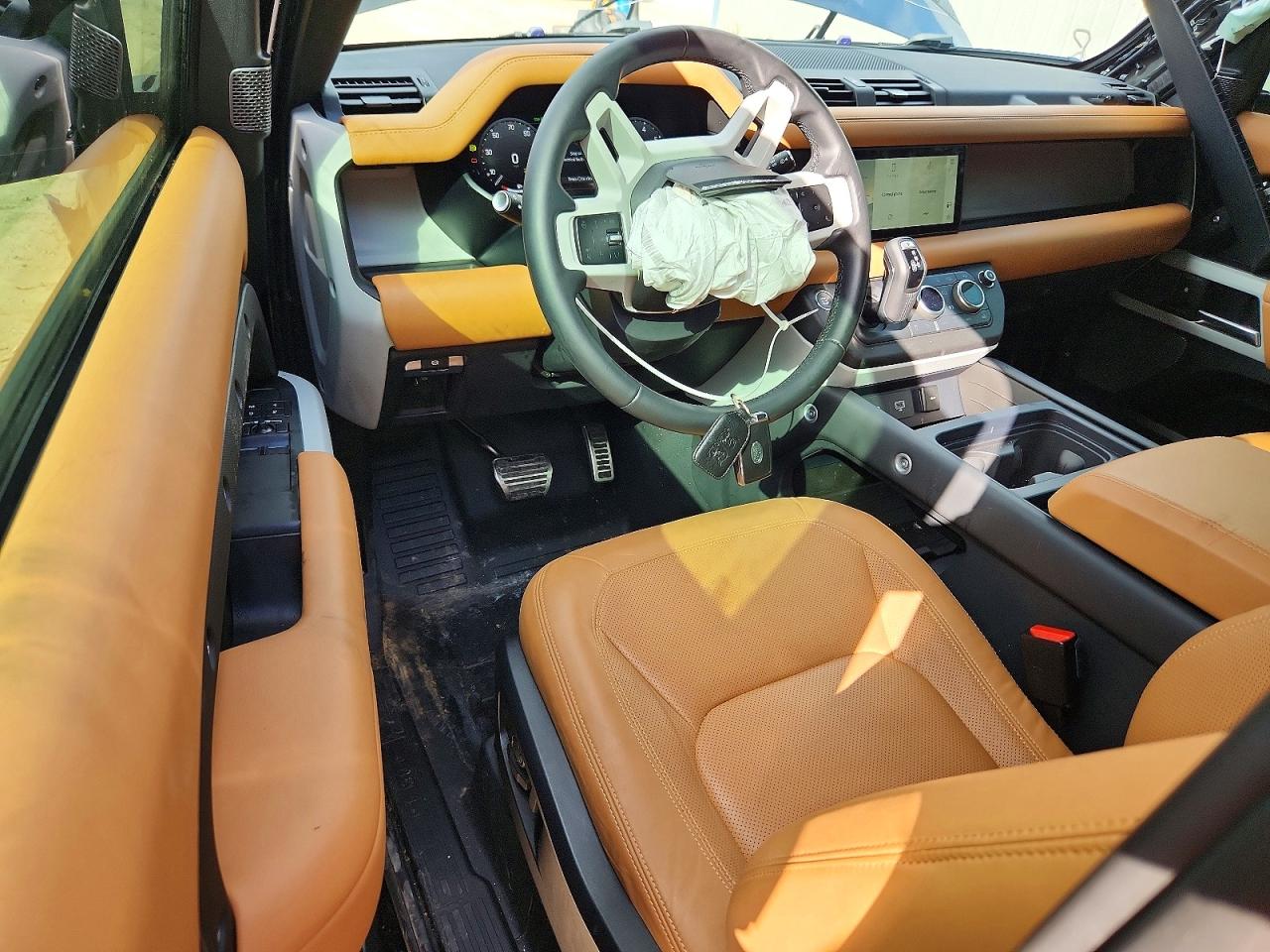 2024 LAND ROVER DEFENDER