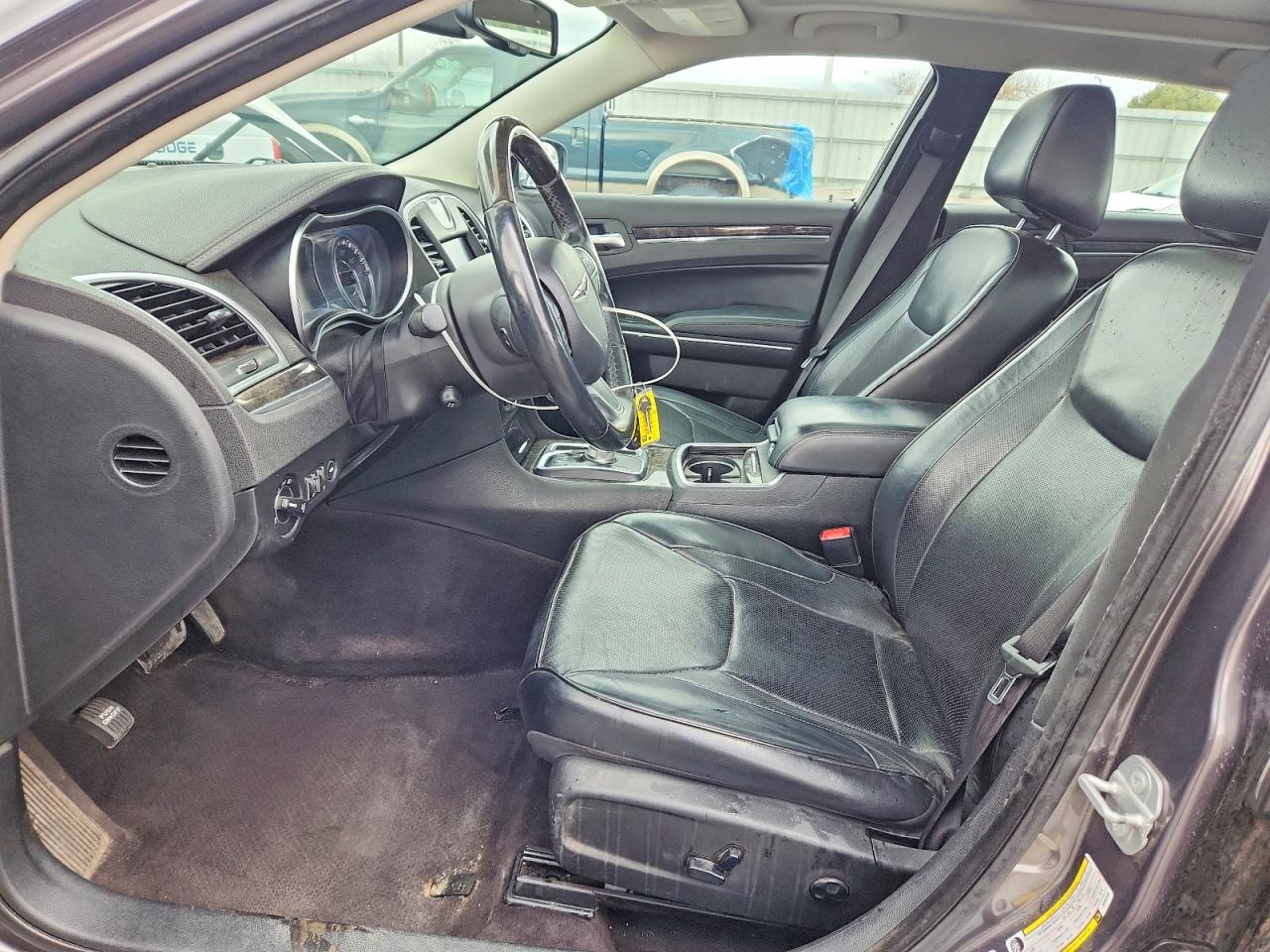 2016 CHRYSLER 300