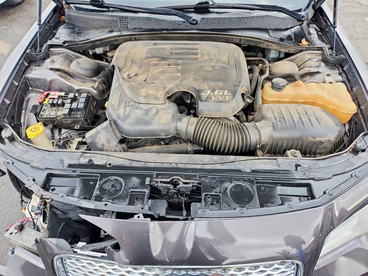 2016 CHRYSLER 300