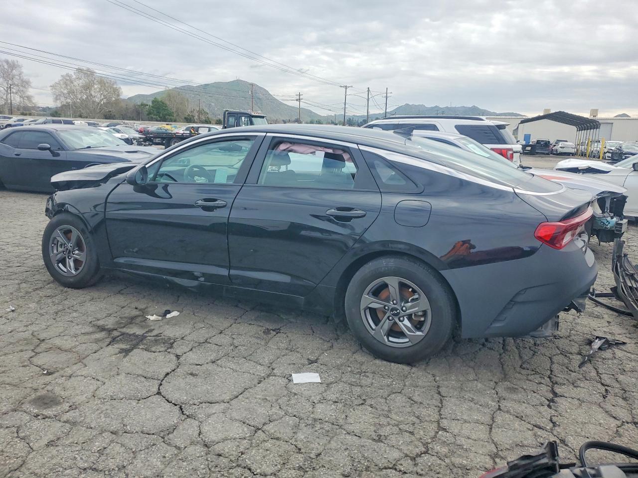 2023 KIA K5