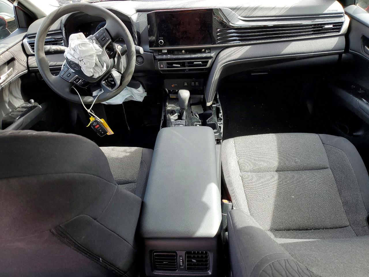 2025 TOYOTA CAMRY