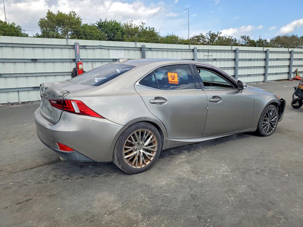 2015 LEXUS IS