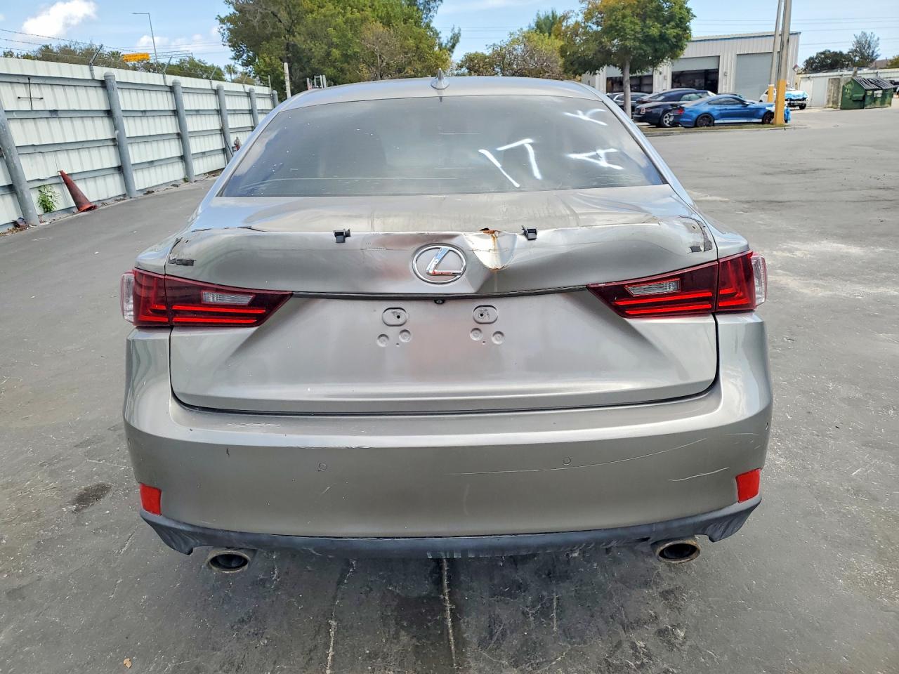 2015 LEXUS IS