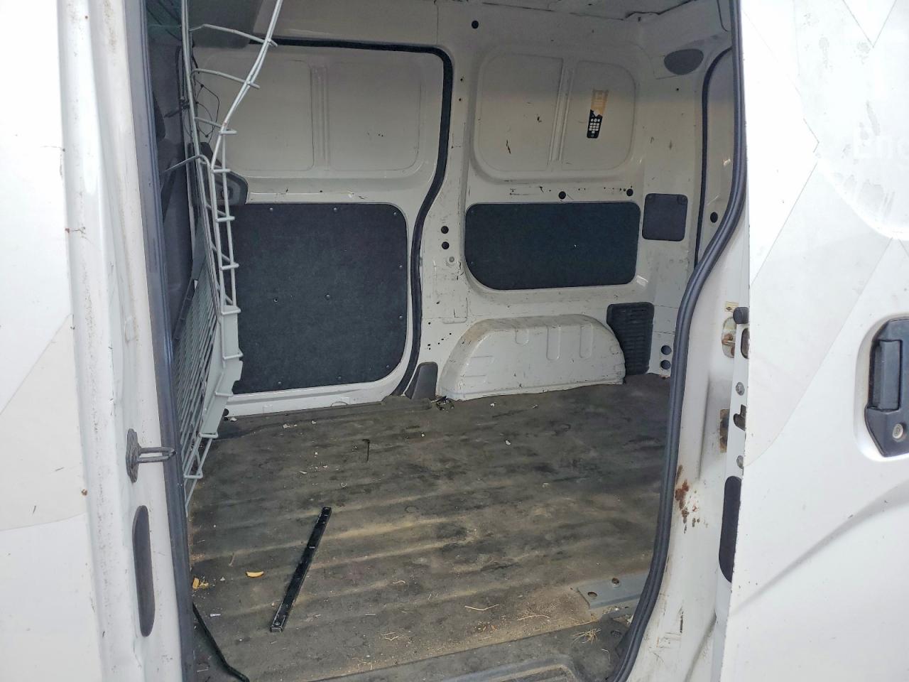 2015 NISSAN NV