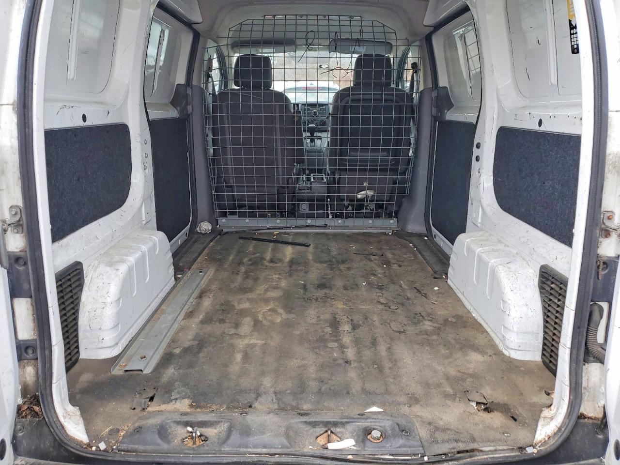 2015 NISSAN NV