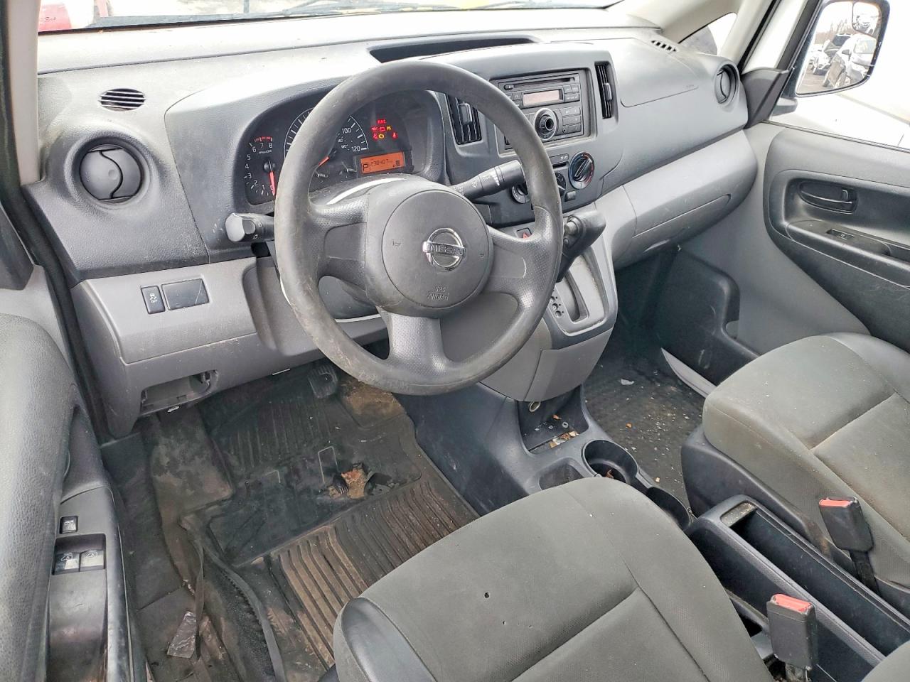 2015 NISSAN NV