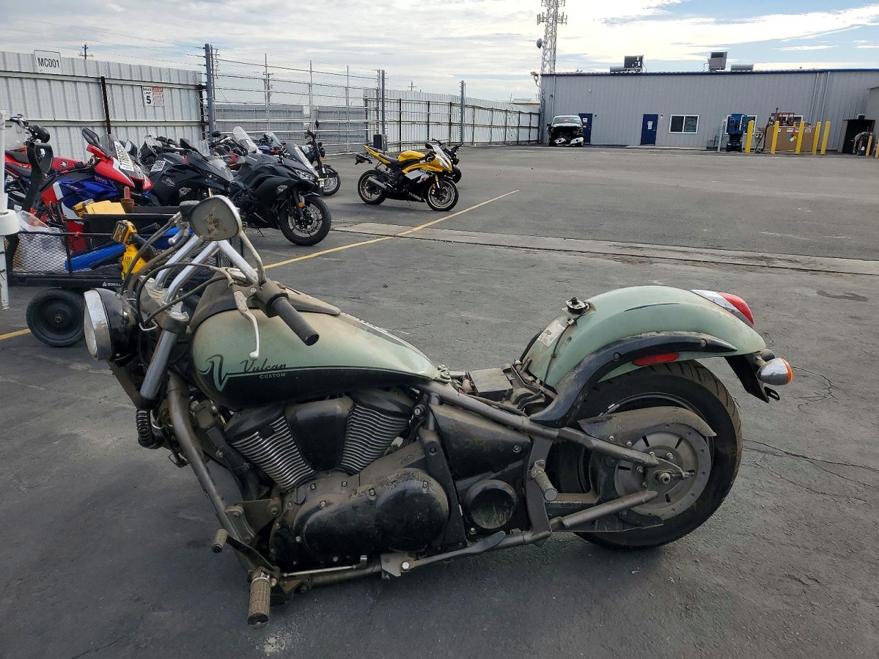 2023 KAWASAKI VN900 F