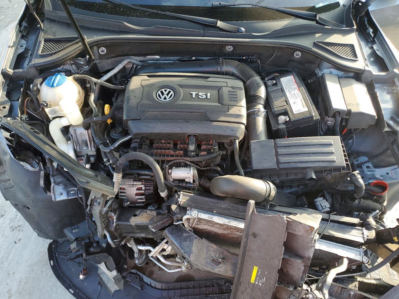 2016 VOLKSWAGEN PASSAT