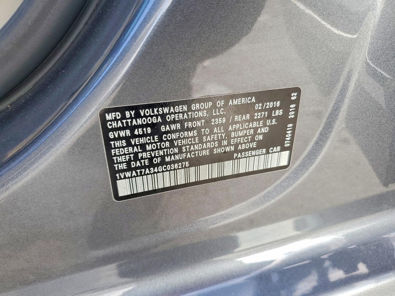 2016 VOLKSWAGEN PASSAT