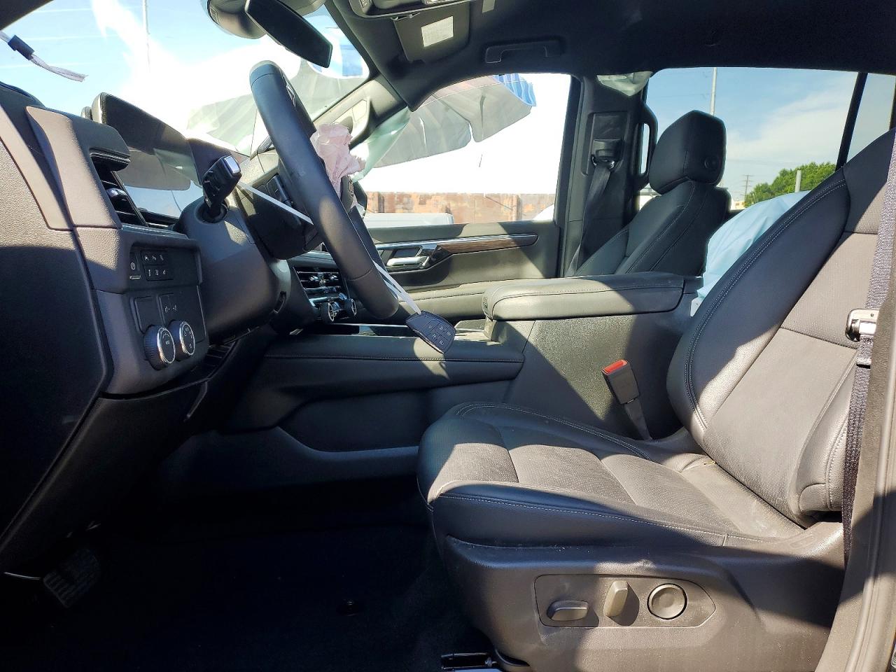 2025 CHEVROLET SUBURBAN