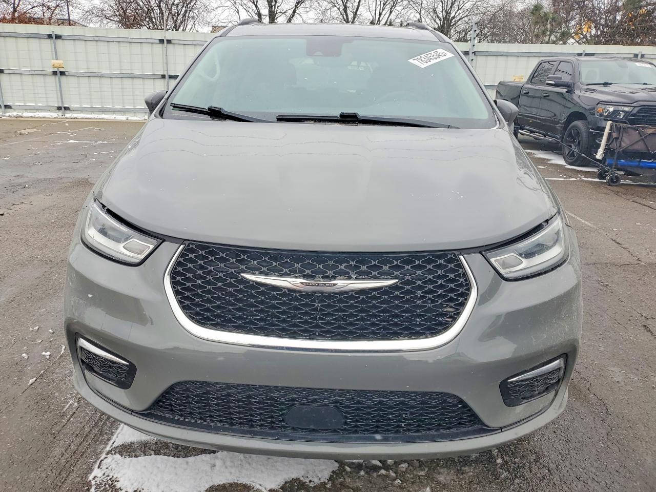 2022 CHRYSLER PACIFICA