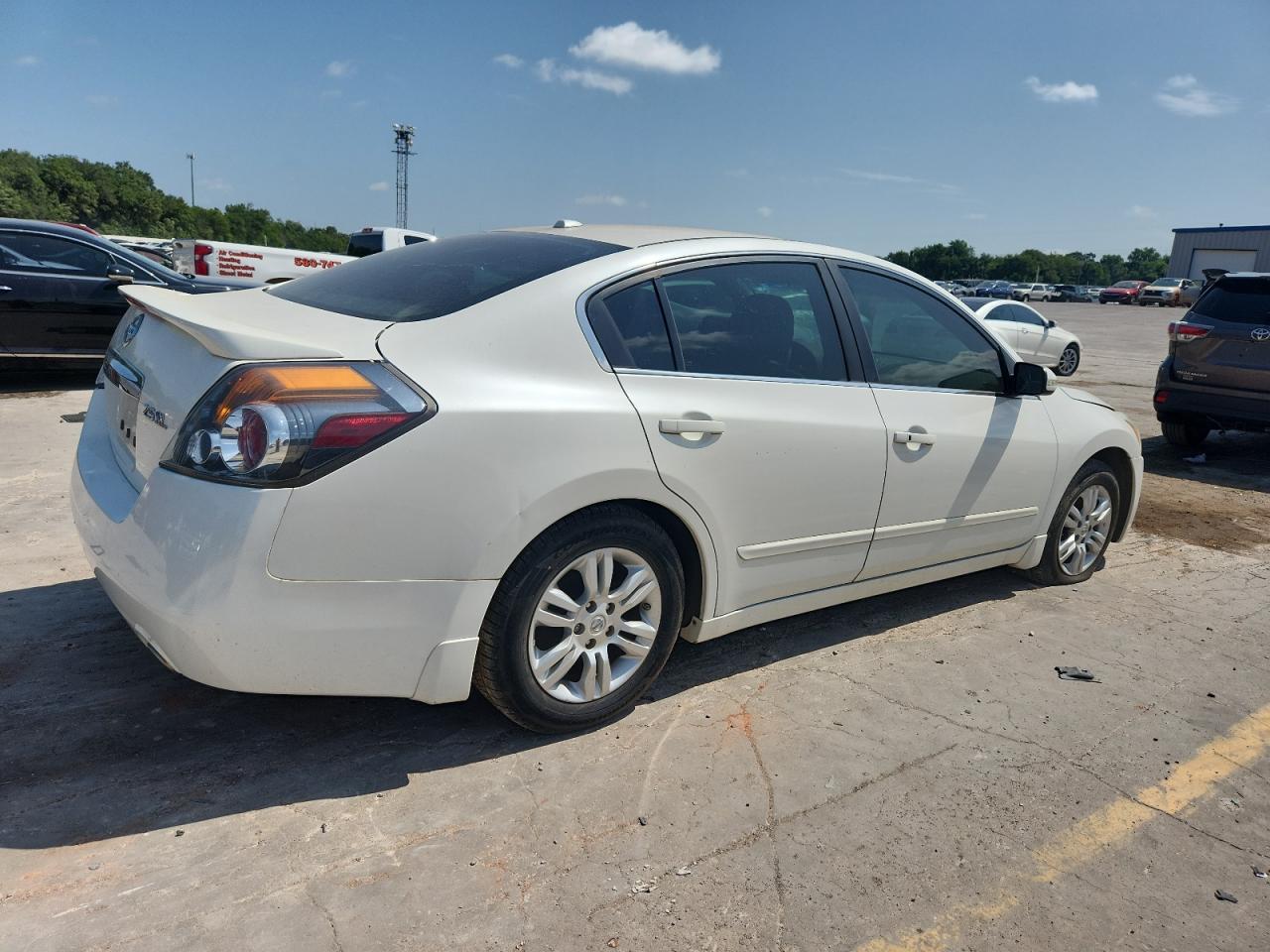 2011 NISSAN ALTIMA