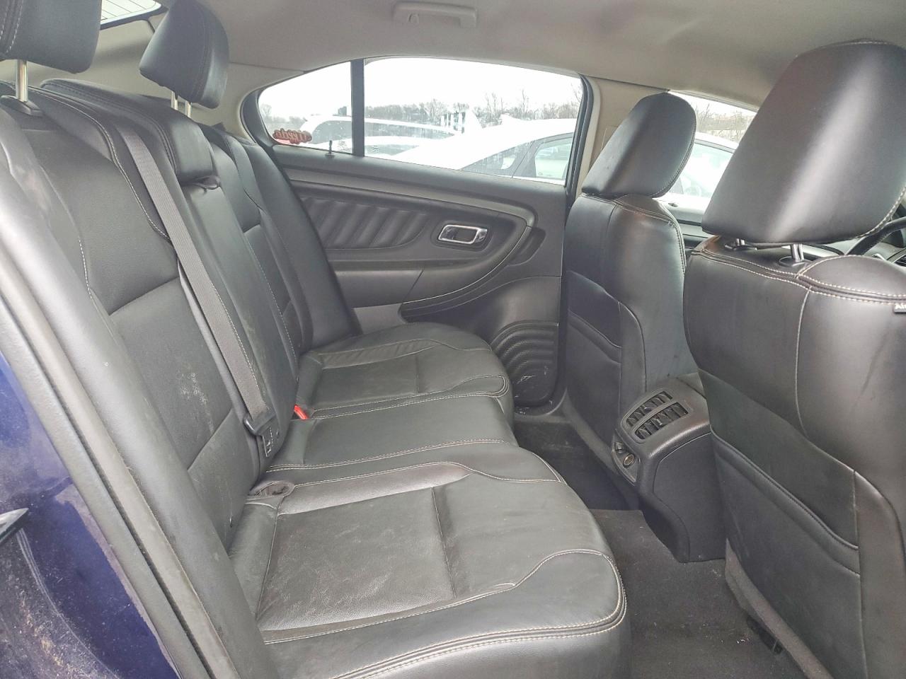 2011 FORD TAURUS