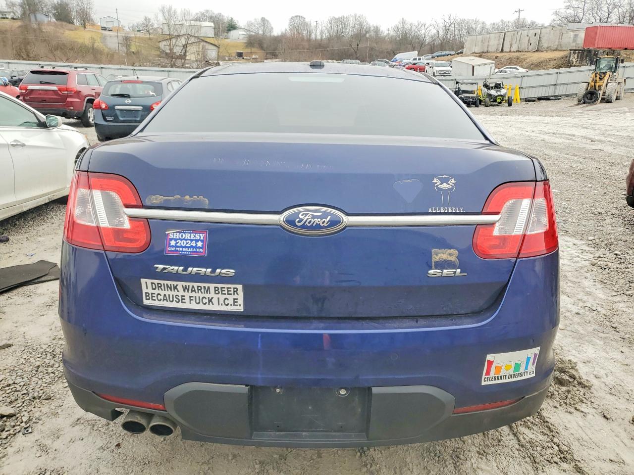 2011 FORD TAURUS