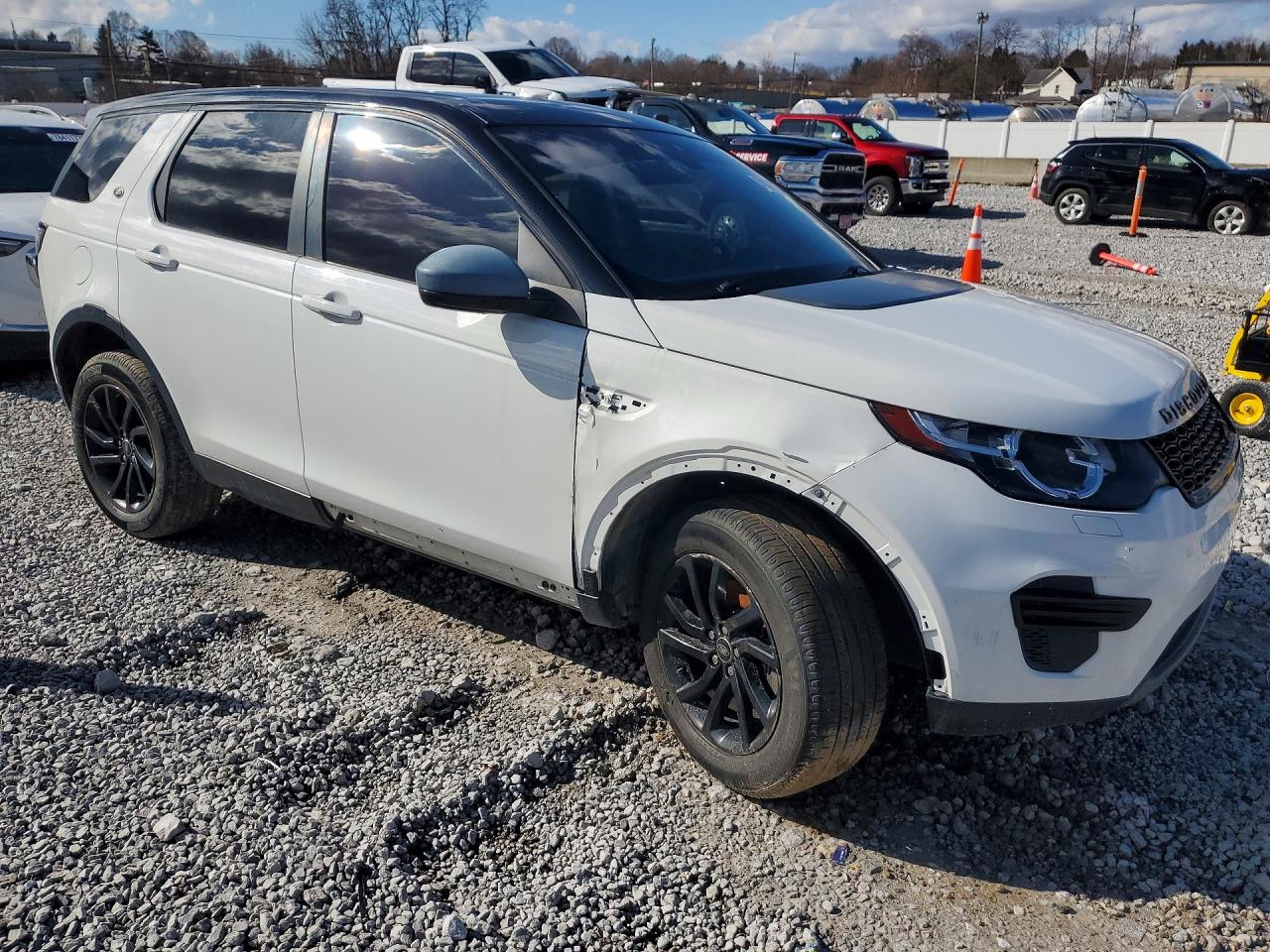 2017 LAND ROVER DISCOVERY