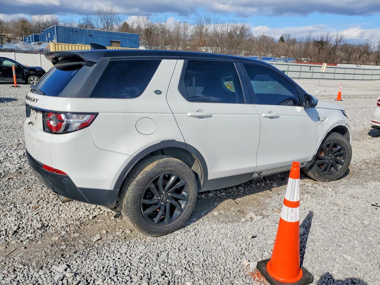 2017 LAND ROVER DISCOVERY