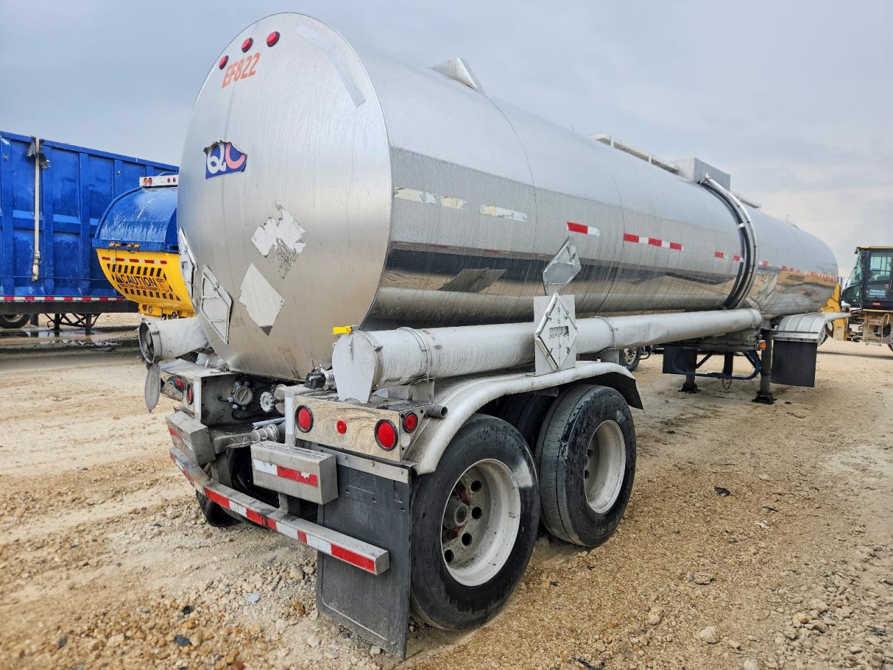 2001 WALKER TRAILER