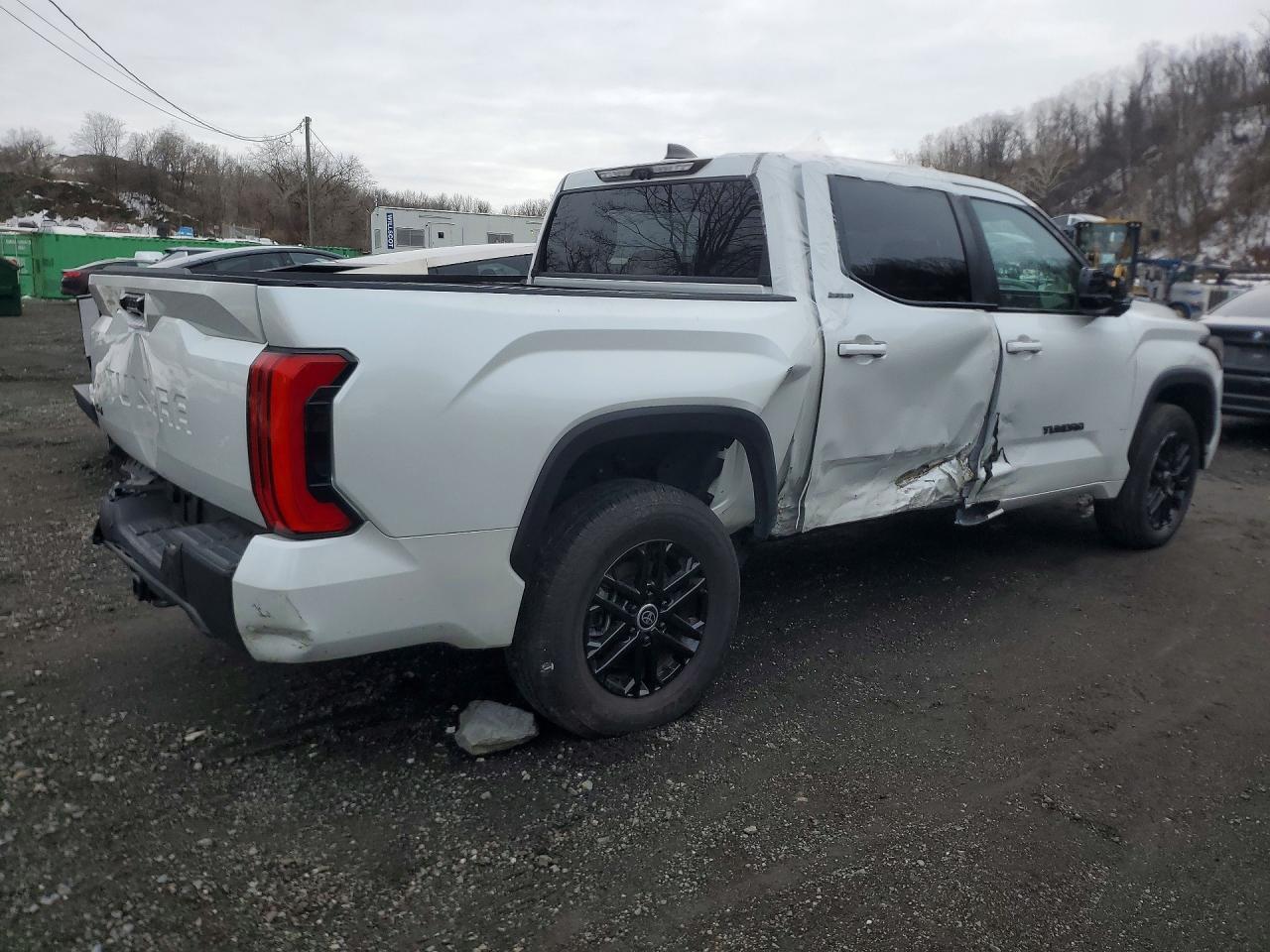 2024 TOYOTA TUNDRA