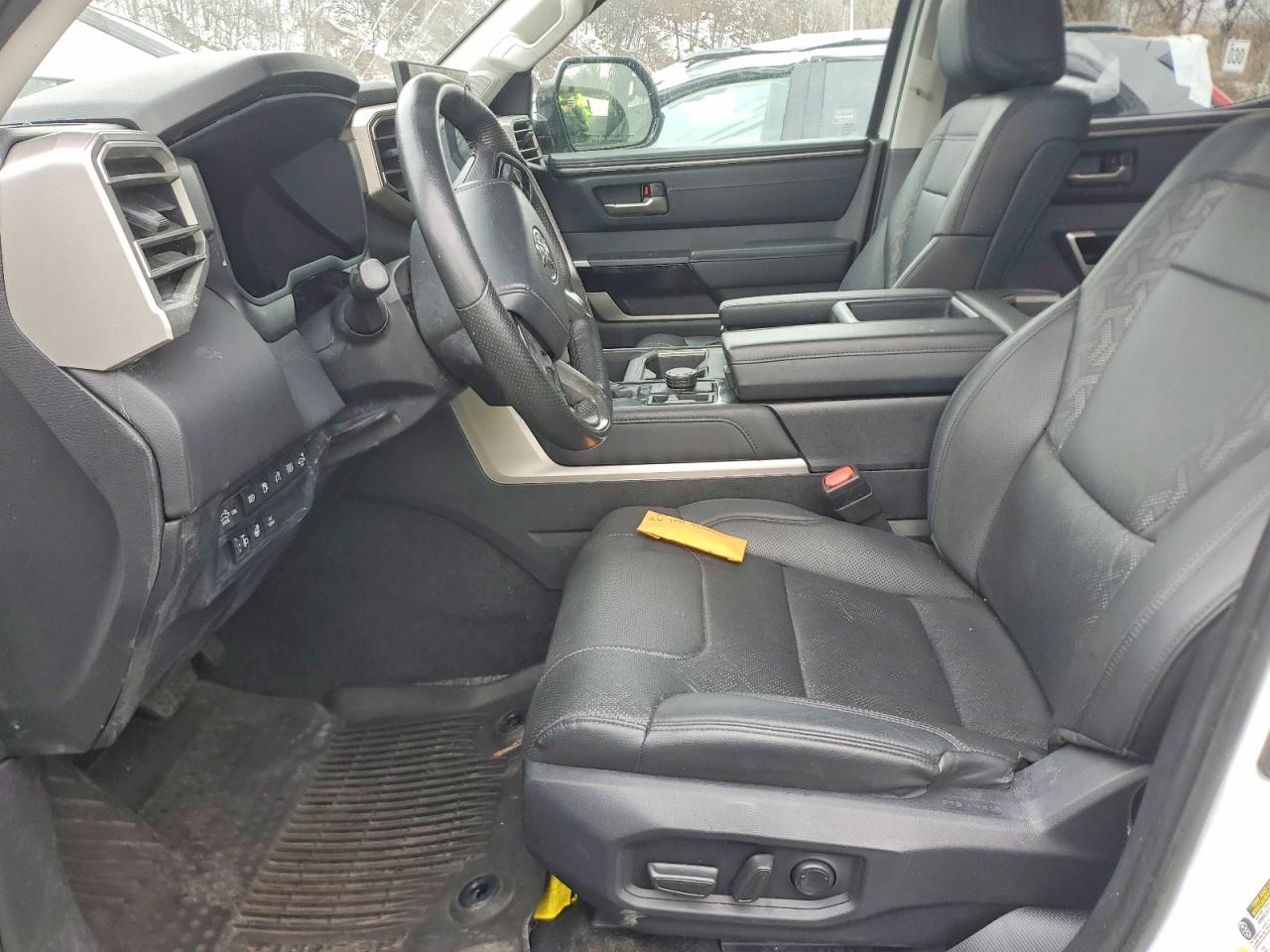 2024 TOYOTA TUNDRA