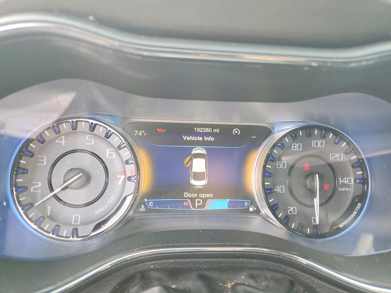 2016 CHRYSLER 200
