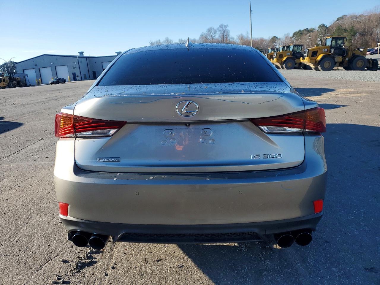 2019 LEXUS IS