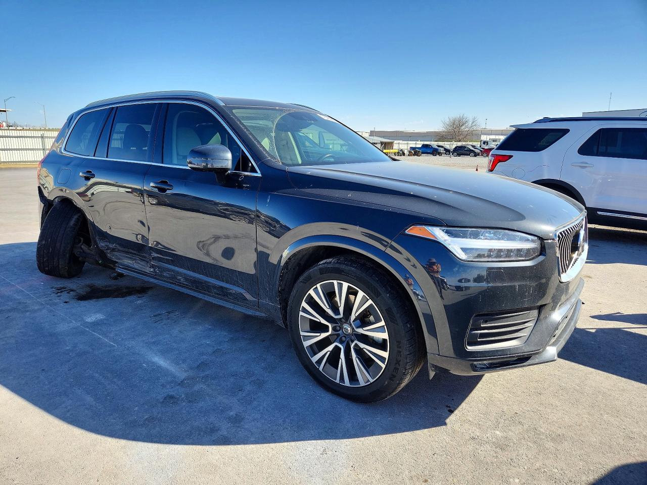 2021 VOLVO XC90