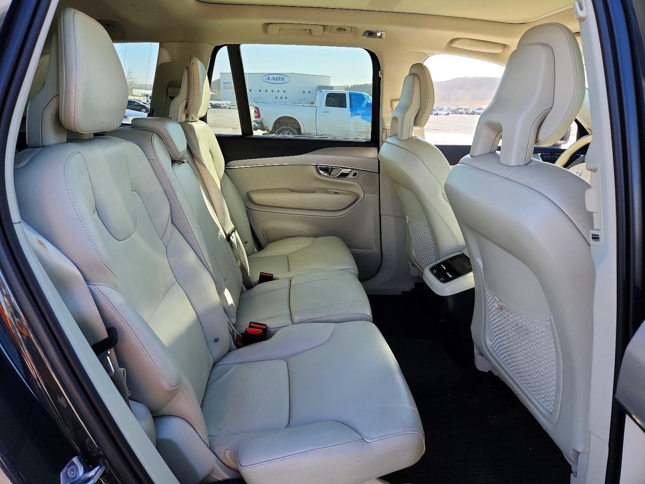 2021 VOLVO XC90