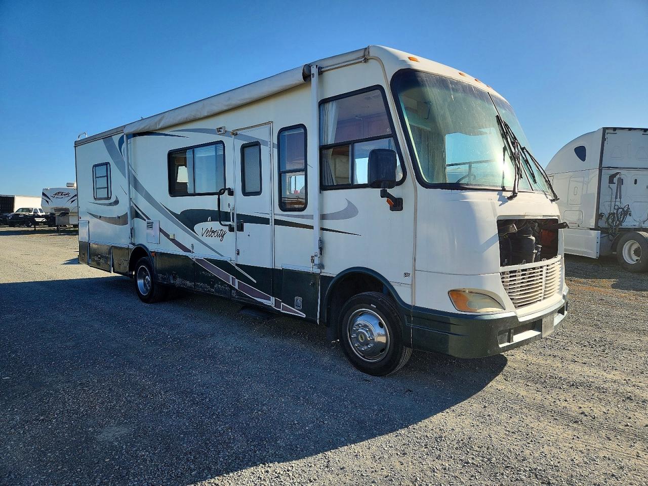 2004 COACH F550