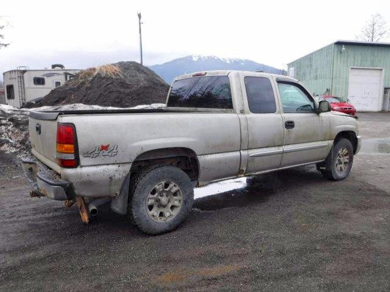 2006 GMC SIERRA