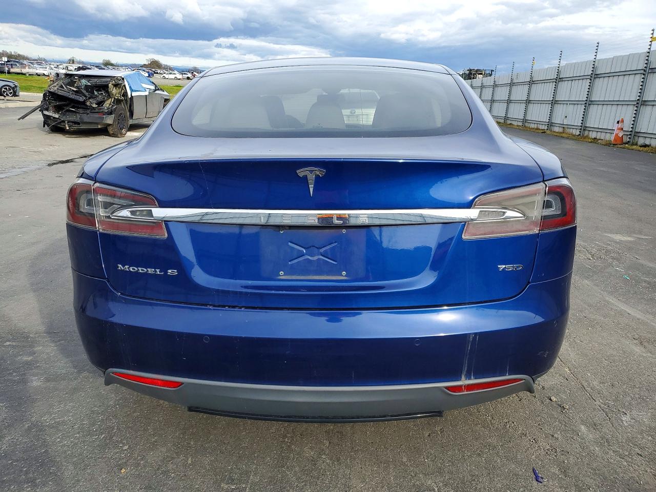 2015 TESLA MODEL S