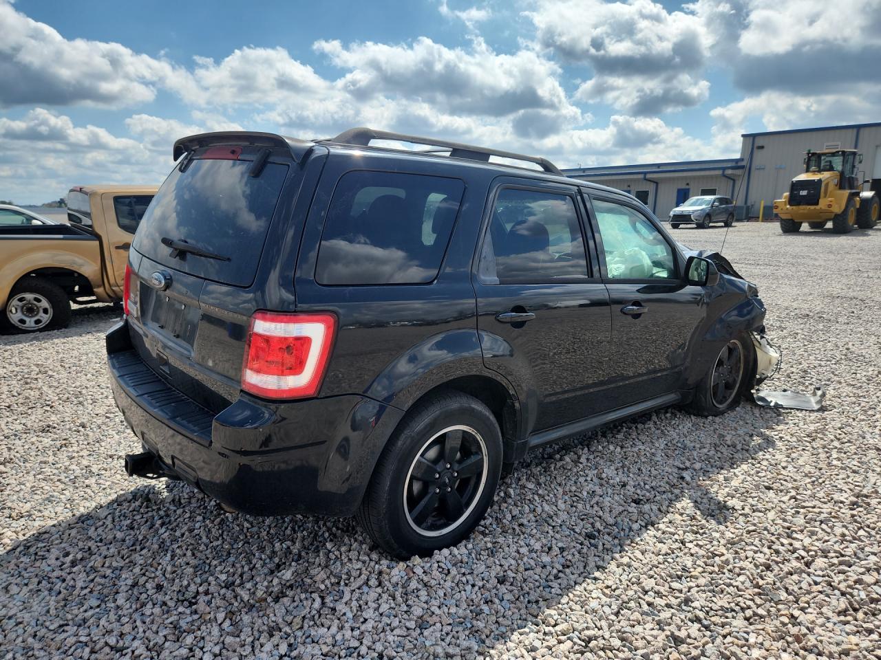 2011 FORD ESCAPE XLT