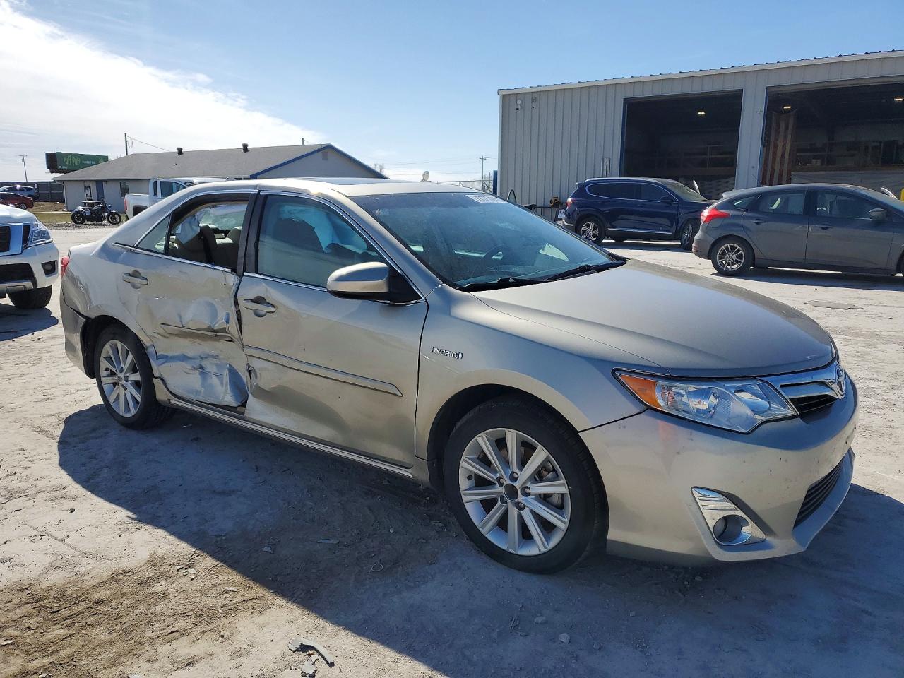 2013 TOYOTA CAMRY