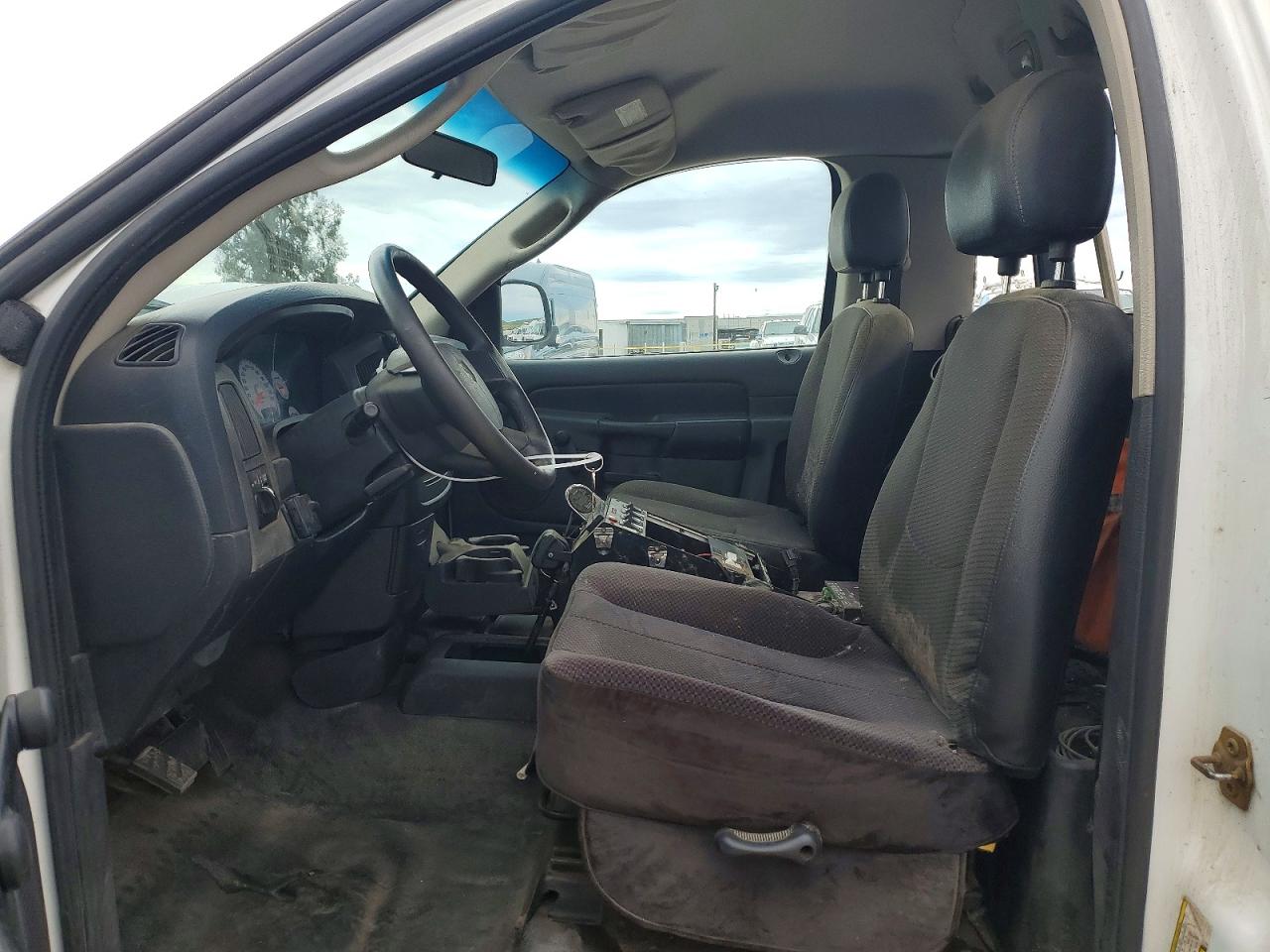 2005 DODGE RAM 2500