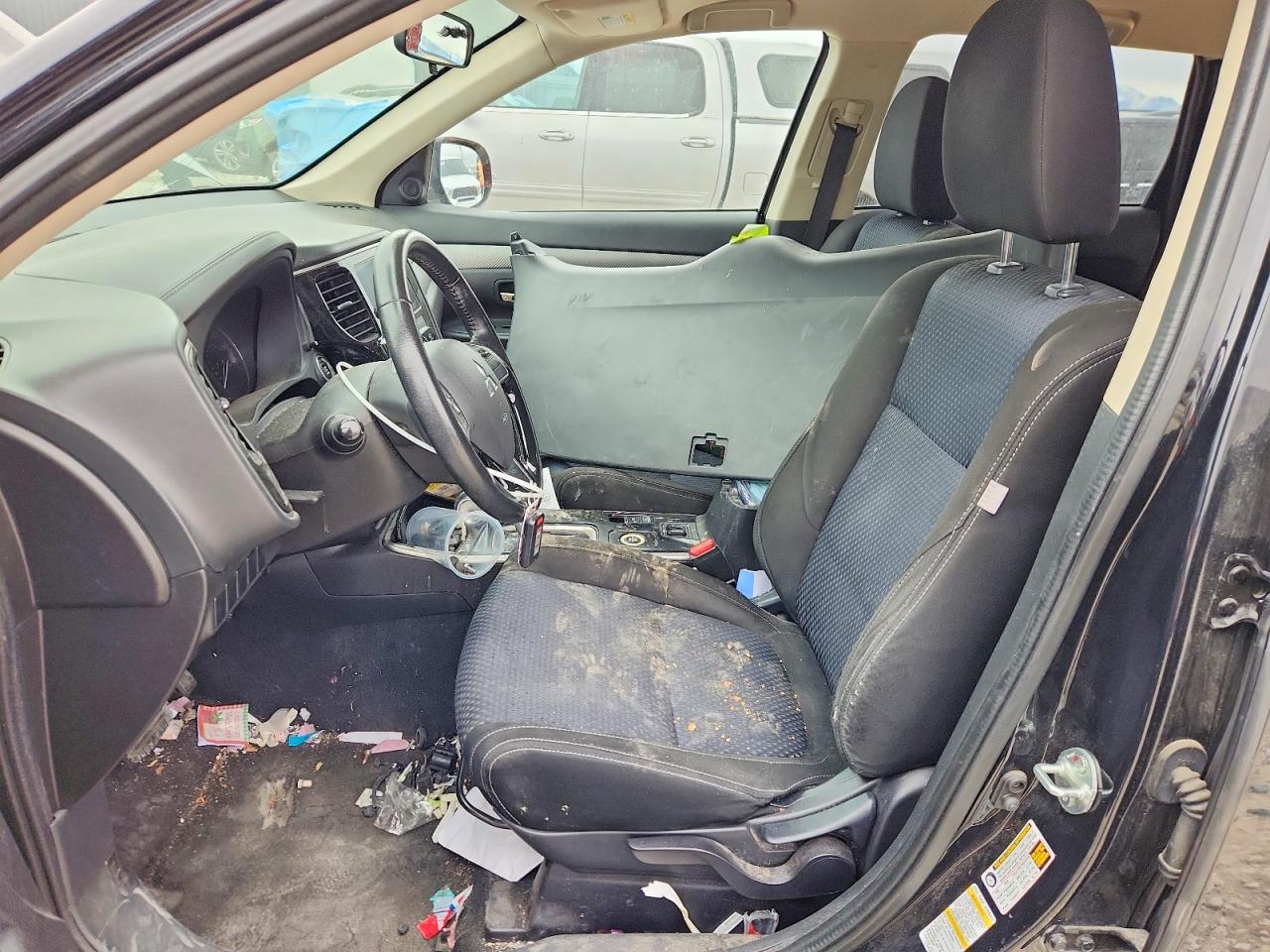2018 MITSUBISHI OUTLANDER