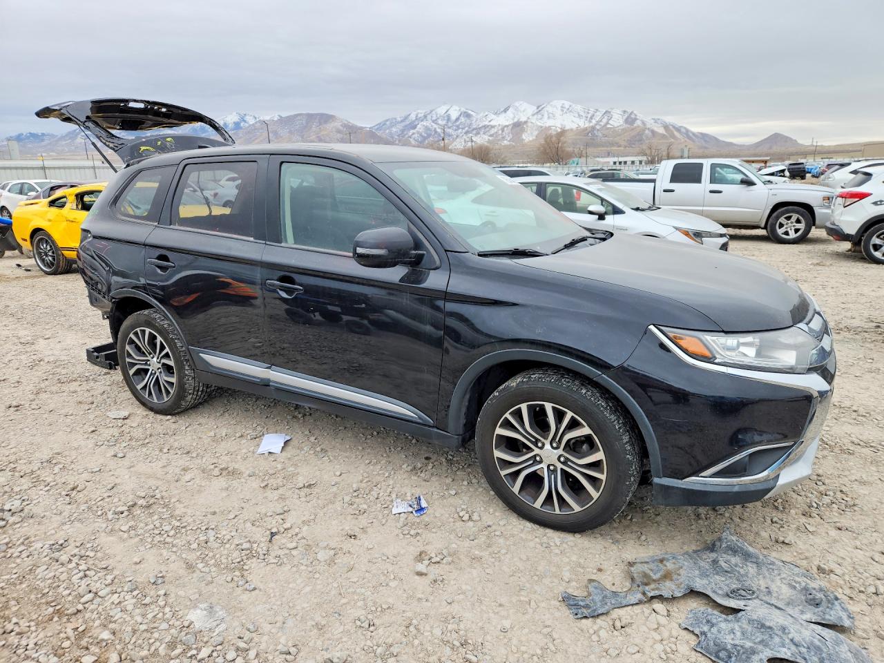 2018 MITSUBISHI OUTLANDER