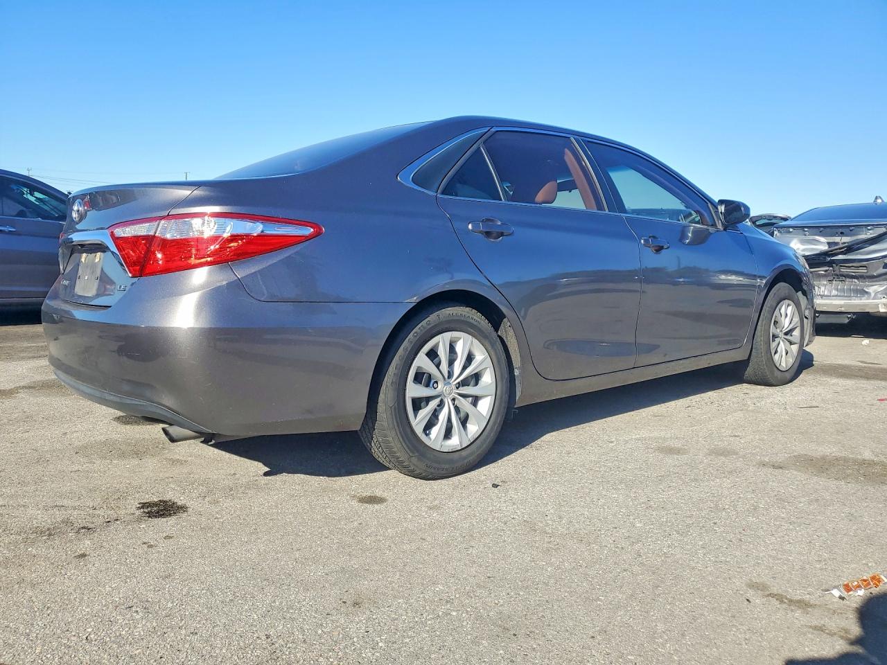 2015 TOYOTA CAMRY