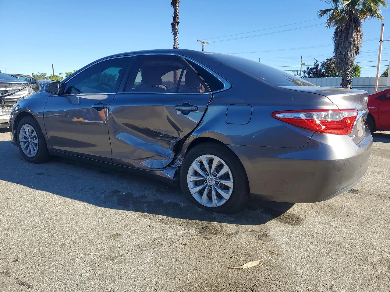2015 TOYOTA CAMRY