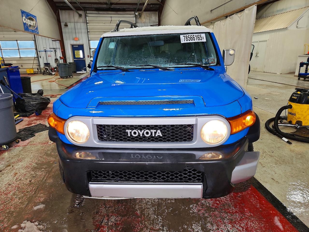 2007 TOYOTA FJ CRUISER