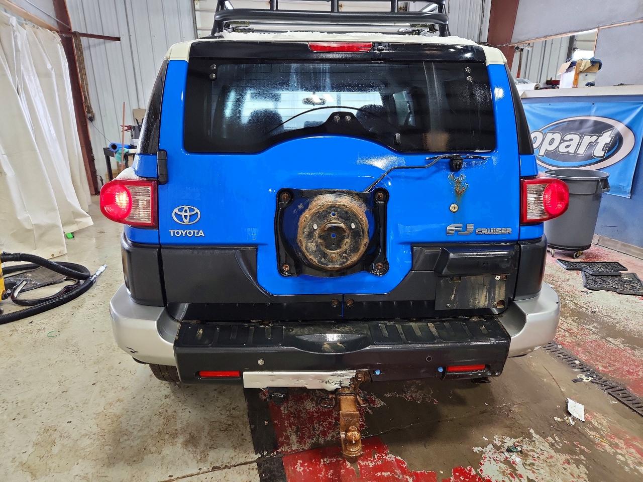 2007 TOYOTA FJ CRUISER