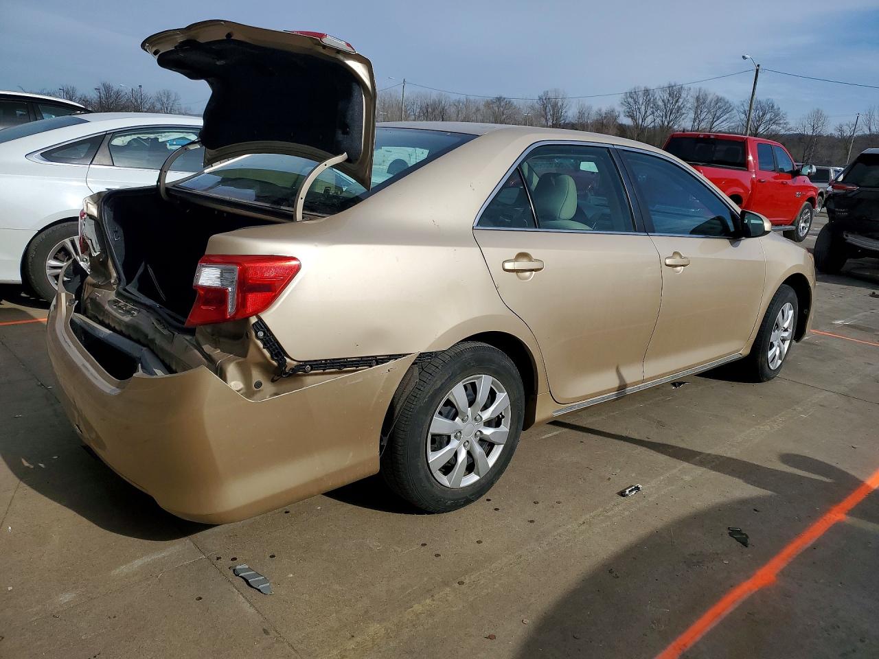 2012 TOYOTA CAMRY