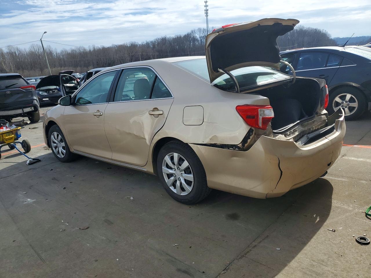 2012 TOYOTA CAMRY