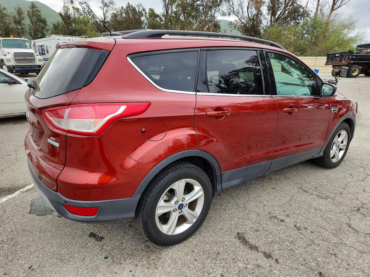 2016 FORD ESCAPE