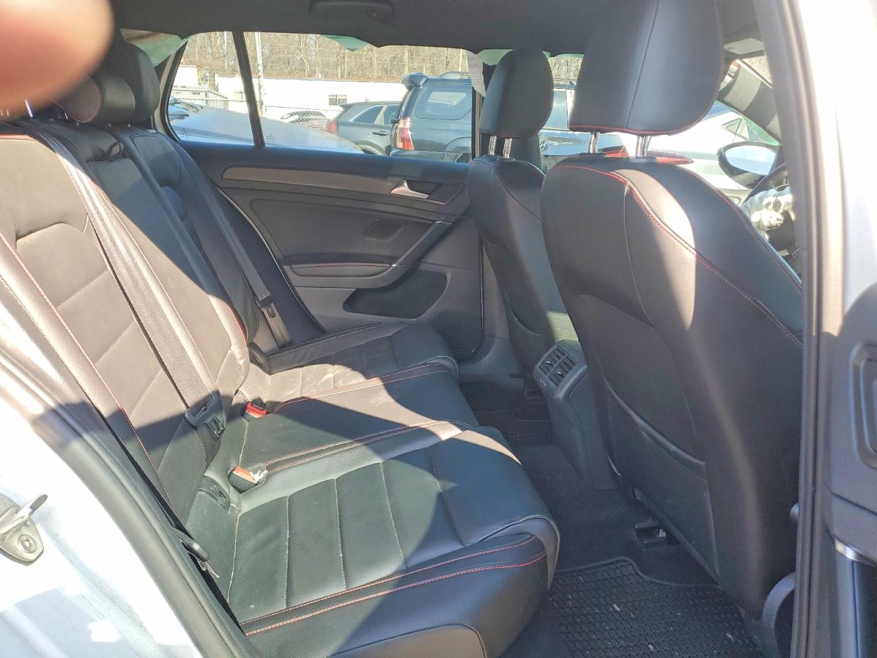 2018 VOLKSWAGEN GTI
