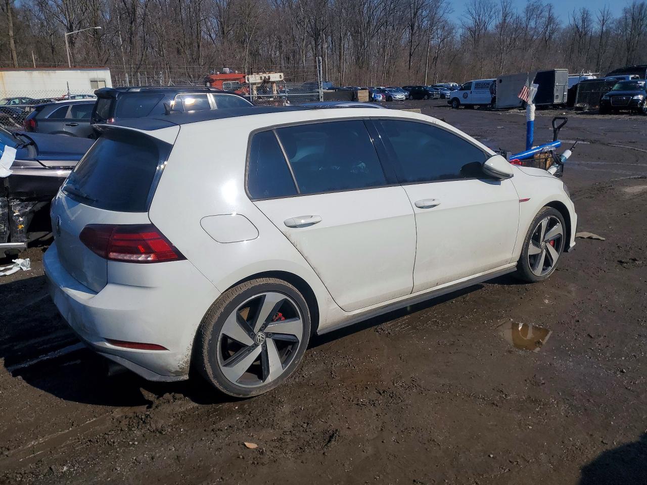 2018 VOLKSWAGEN GTI