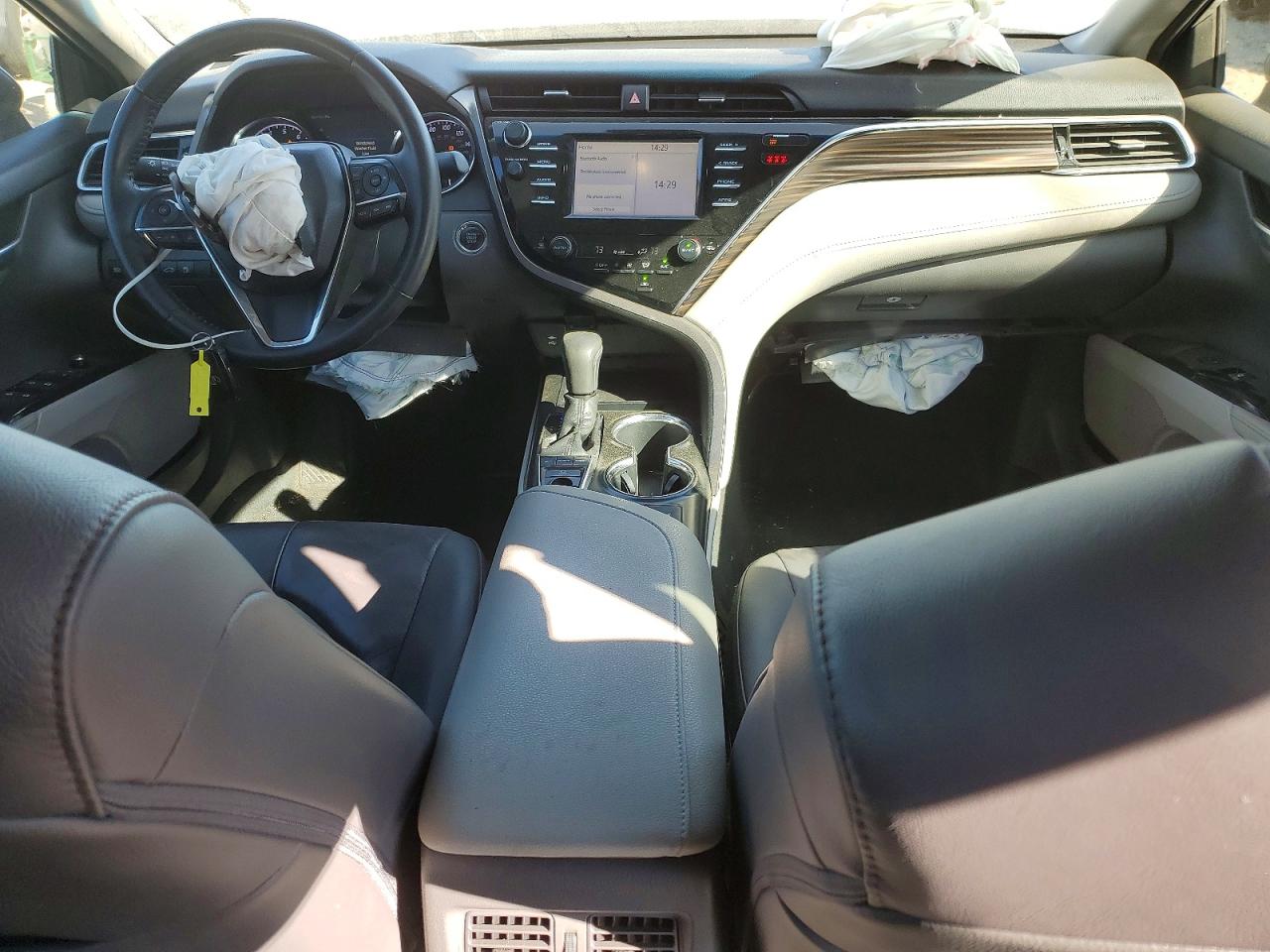 2018 TOYOTA CAMRY