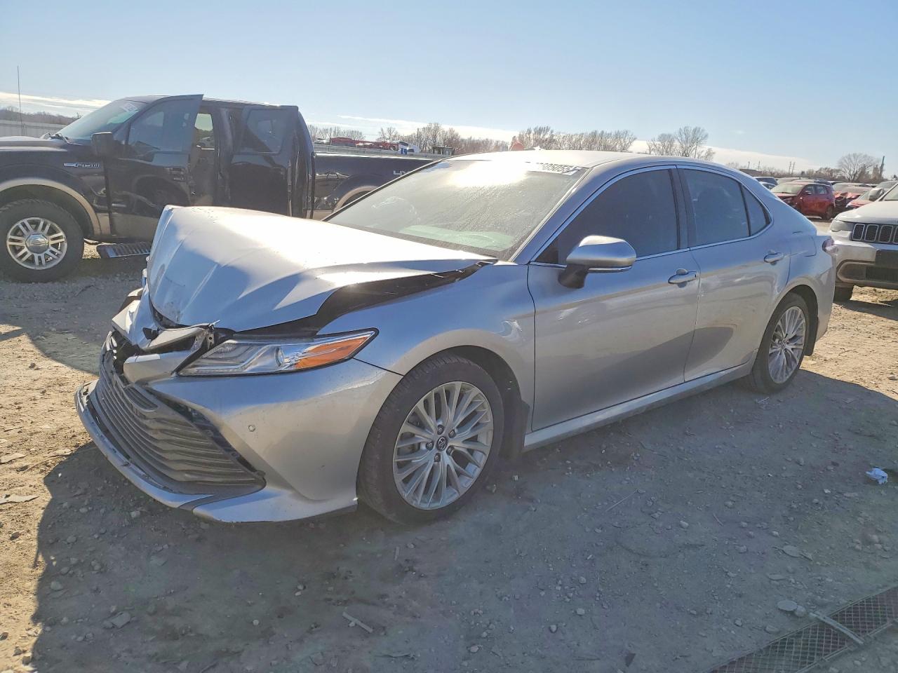 2018 TOYOTA CAMRY