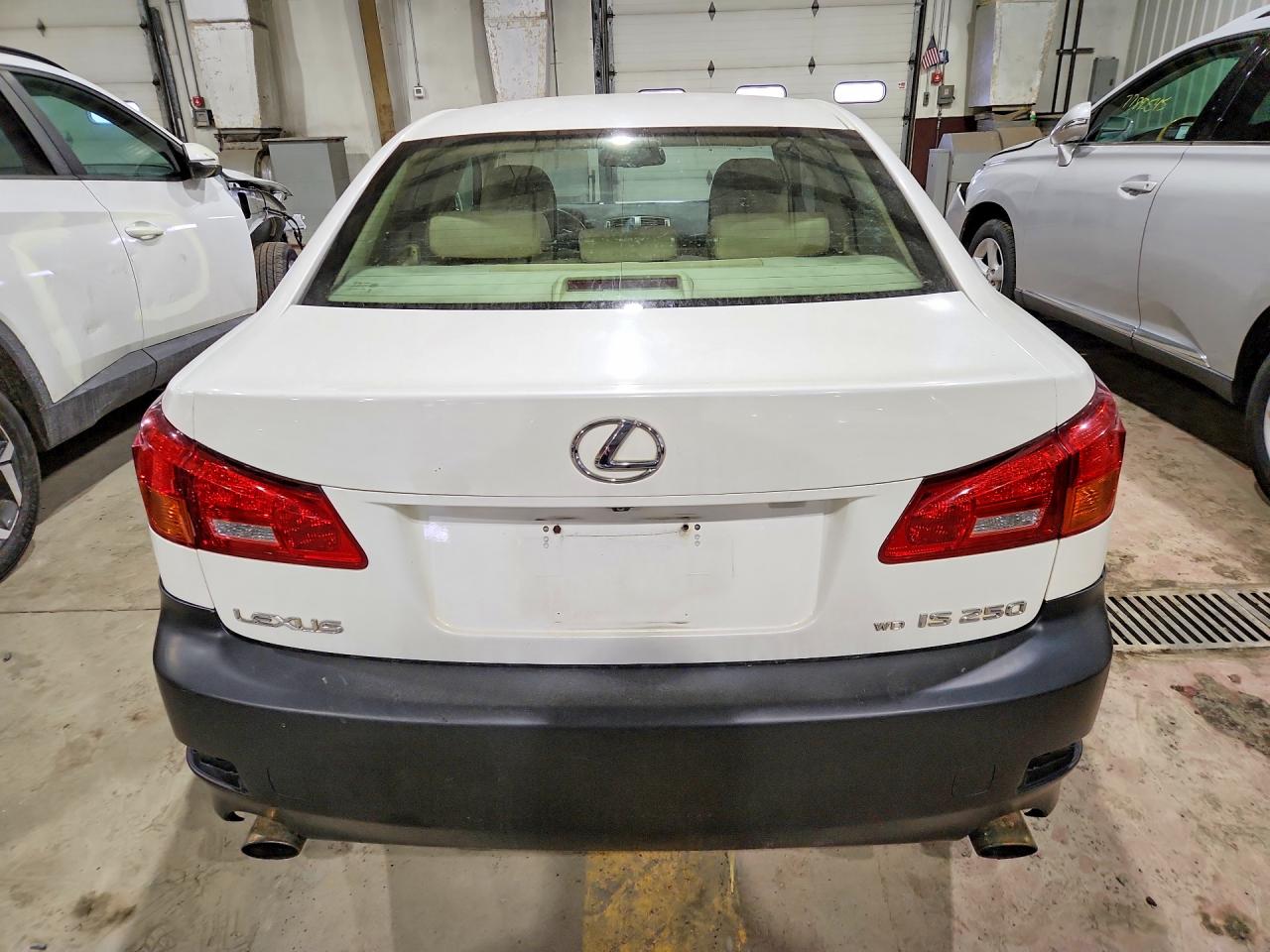 2006 LEXUS IS
