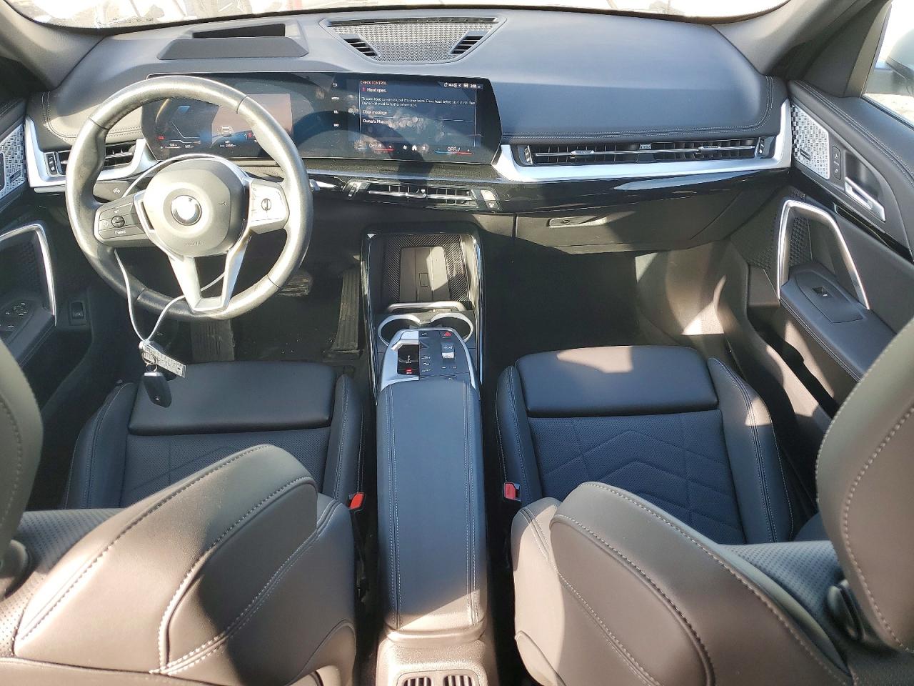 2024 BMW X1